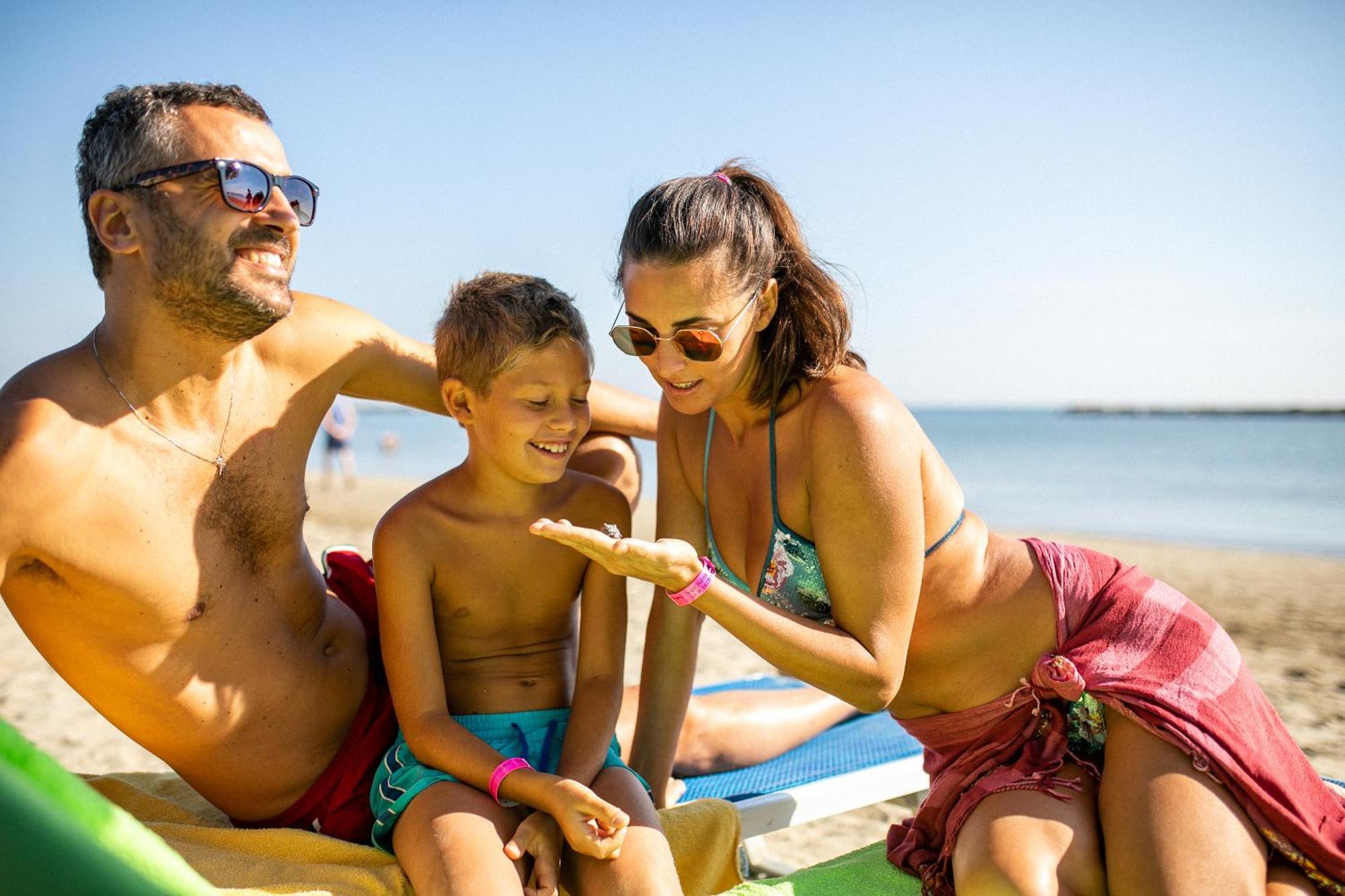 Bikini Tropicana Family Hotel 리도 디 사비오 외부 사진